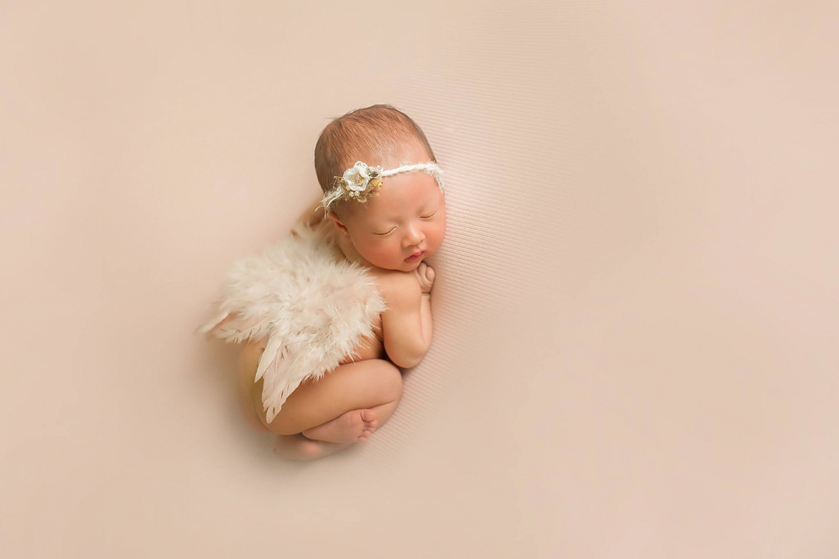 Gợi ý cách tự chụp ảnh trẻ sơ sinh đẹp như ngoài studio