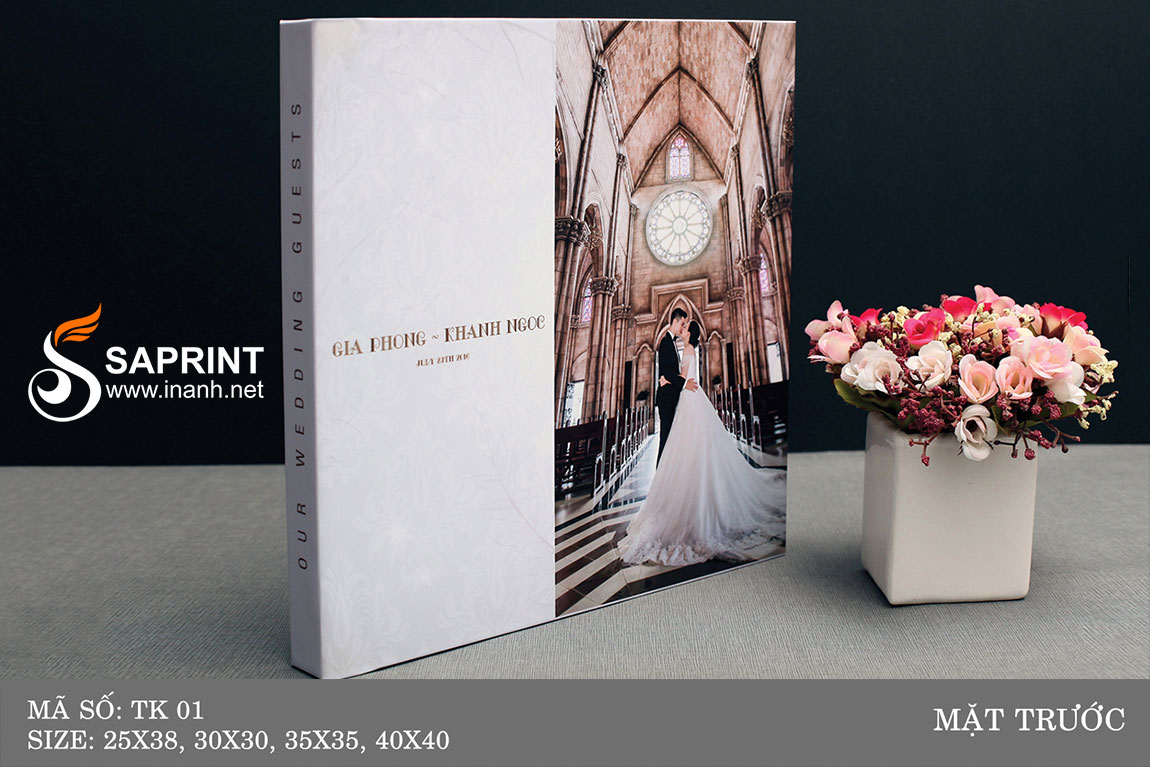Hãy khám phá bìa album cưới của chúng tôi để tận hưởng một bộ sưu tập hình ảnh tuyệt đẹp đầy lãng mạn trong ngày trọng đại của bạn.